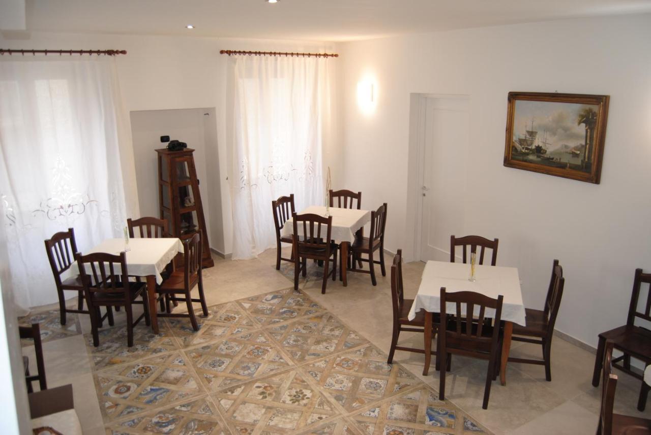 B & B Palazzo Maestro & Corte Maestro Rooms Gallipoli Exterior foto