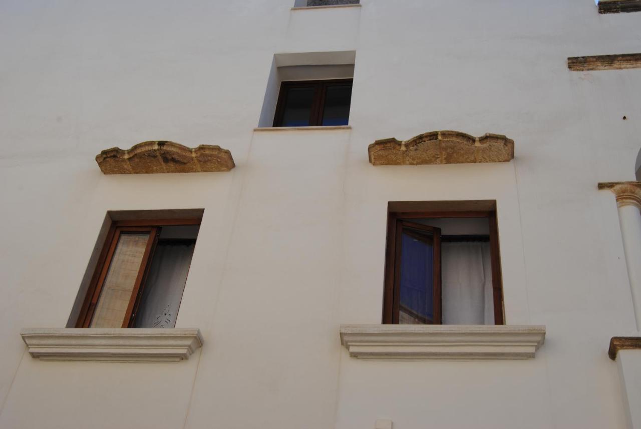 B & B Palazzo Maestro & Corte Maestro Rooms Gallipoli Exterior foto